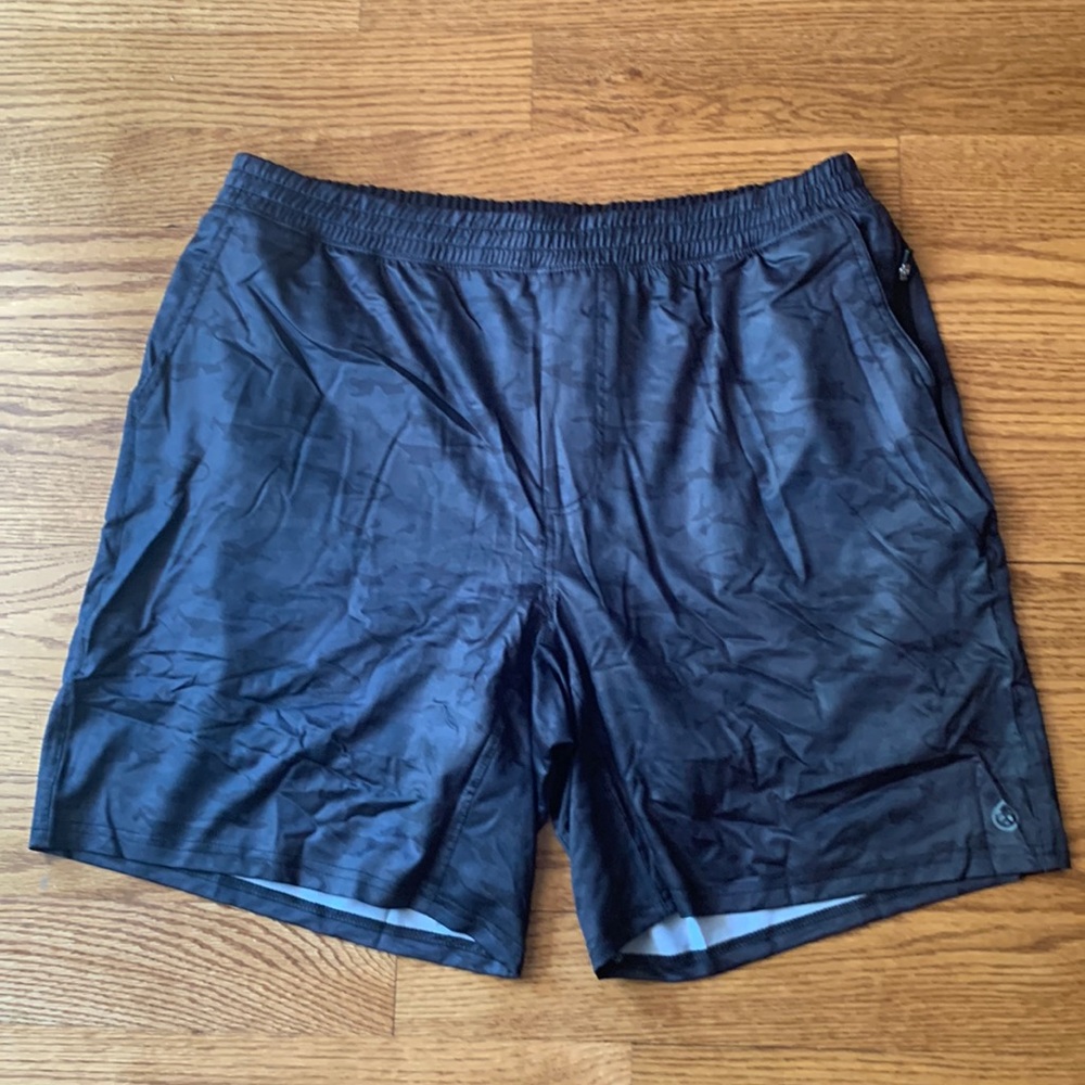 Men's Athletic Shorts - Black Camo